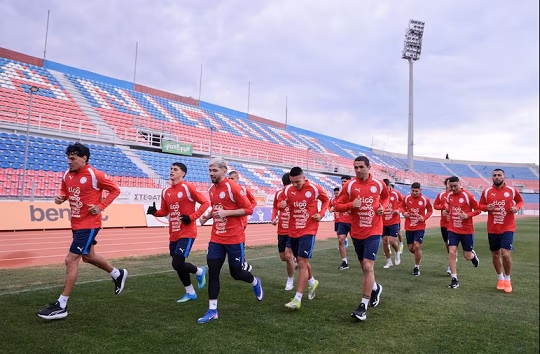 Amistoso ante Grecia: Alfaro define el equipo con Olveira en el arco