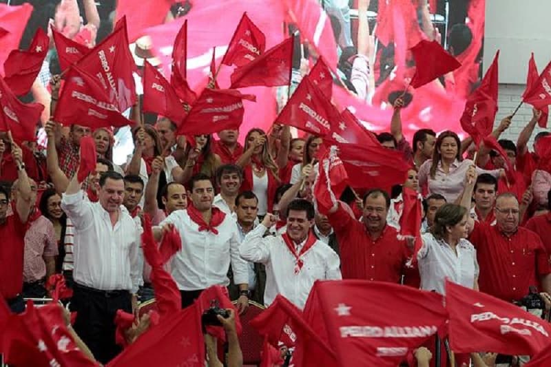 Grietas en el interior del Cartismo
