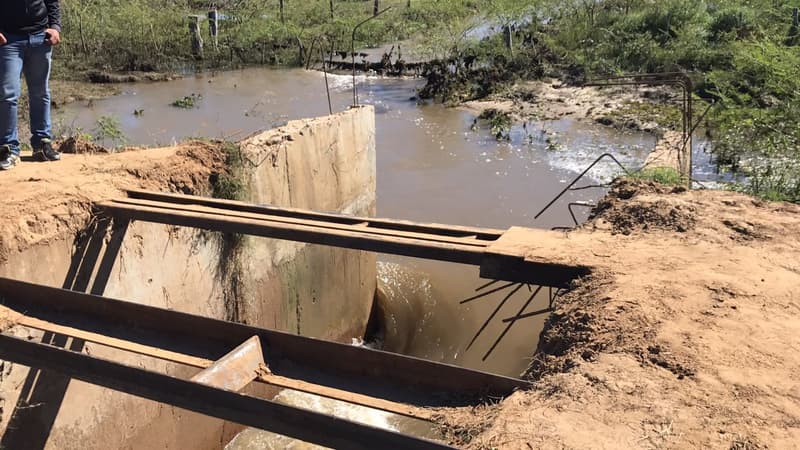 Ruta destruida tras lluvias
