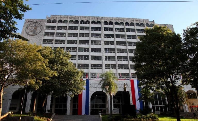 Corte abre sumario por denuncia de abuso