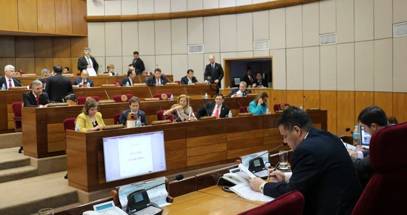 Por fin, el Senado sesiona