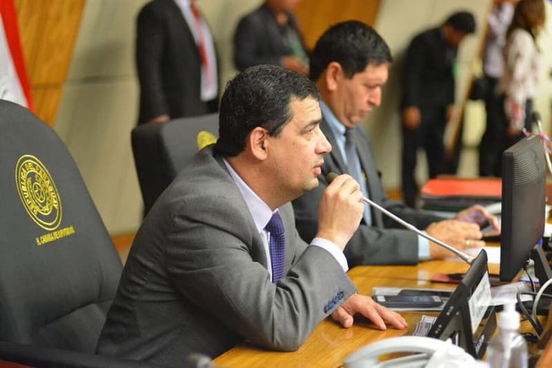 ¿Comienzan fugas cartistas?