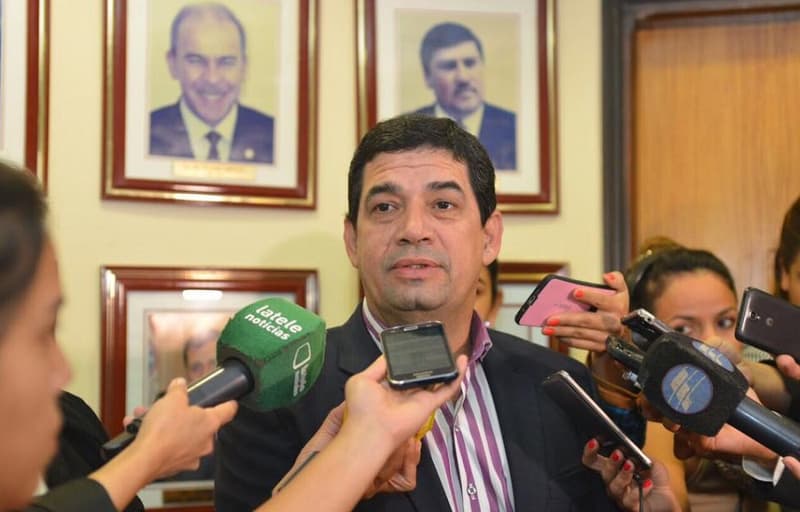 Sin Cartes como candidato no habrá enmienda