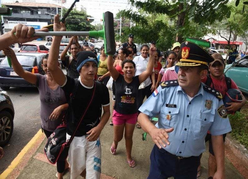 Cuidacoches se movilizarán ante medidas de la comuna capitalina