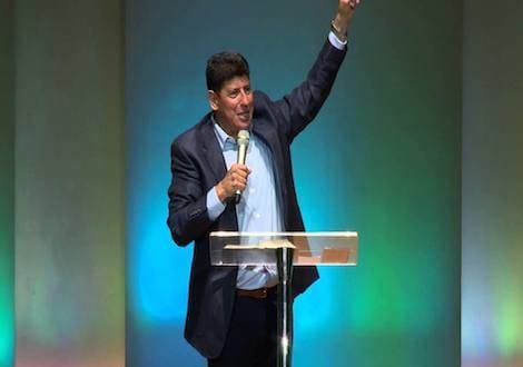 Fiscal califica a pastor Abreu de "charlatán e irresponsable"