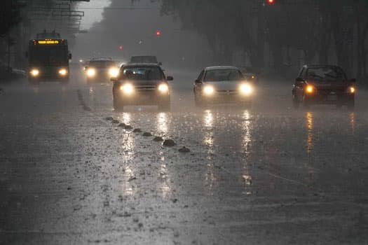 Tormentas: qué hacer para protegerse en casa y en la calle