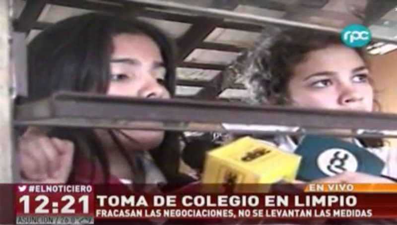 Sigue toma del colegio en Limpio