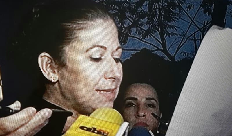 MEC culpa a "adultos" por conflicto y deja en manos de fiscalía