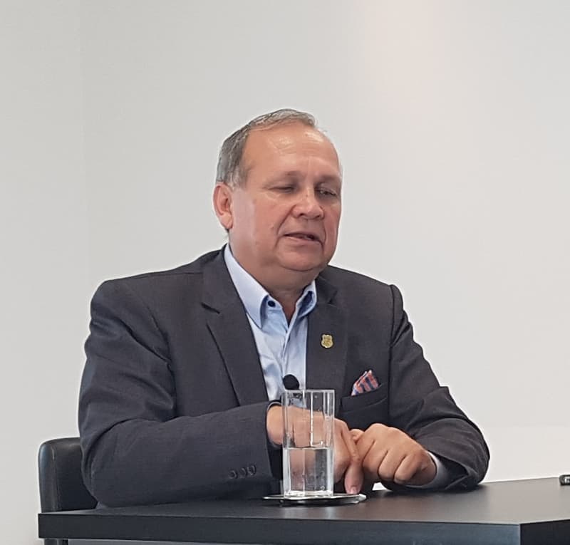 Ferreiro: “No haría nada si espero que morosos paguen”