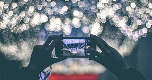 Doctores advierten sobre nueva enfermedad causada por los celulares