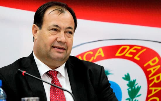 Afara lanza su candidatura por la presidencia de la República