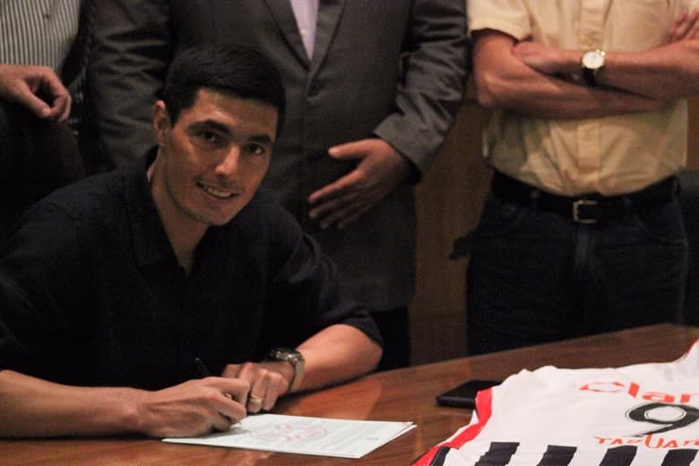 El campeón suma a “Tacuara” y a Da Silva