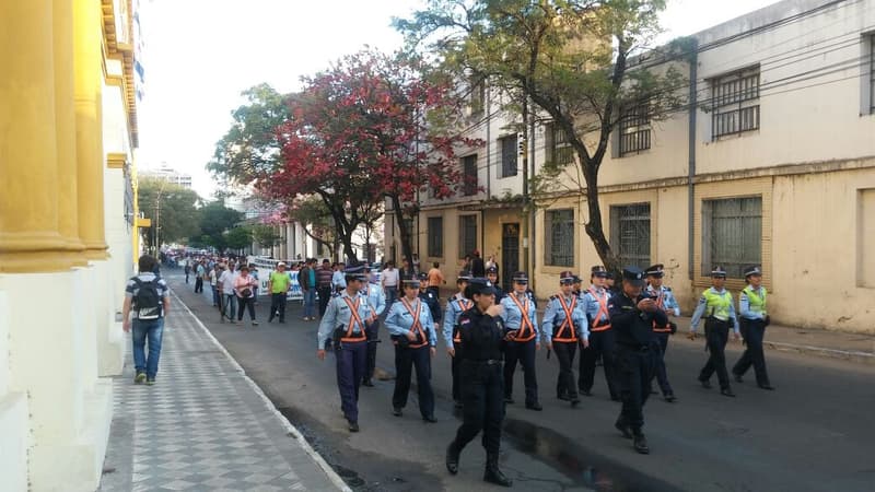 Campesinos retoman las marchas