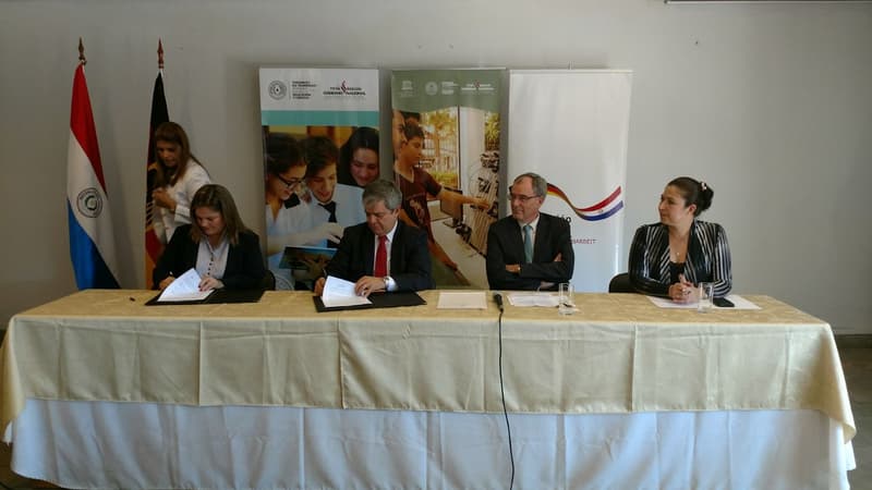 Empresas abren sus puertas a pasantes de mecatrónica