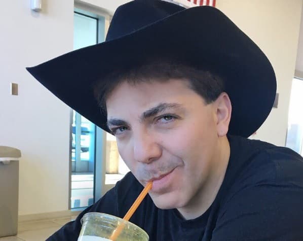 Cristian Castro acaba con su matrimonio en plena luna de miel