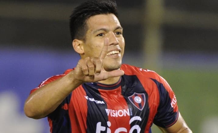 Dos Santos es de Luqueño