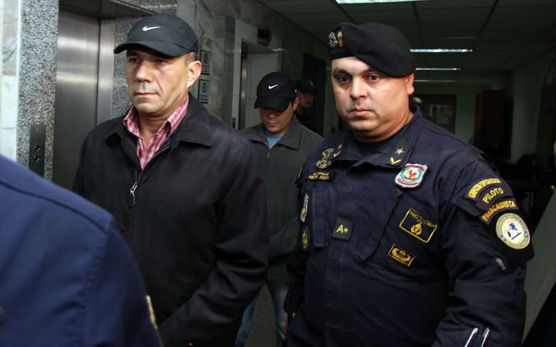 Policía jefe de gatillo fácil cumplirá arresto domiciliario