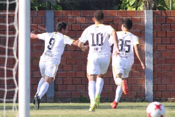 Guaraní liquida en un tiempo