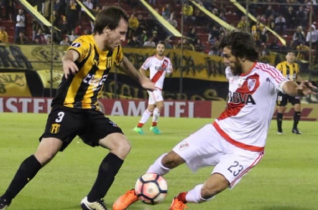 River casi sentencia la serie ante Guaraní
