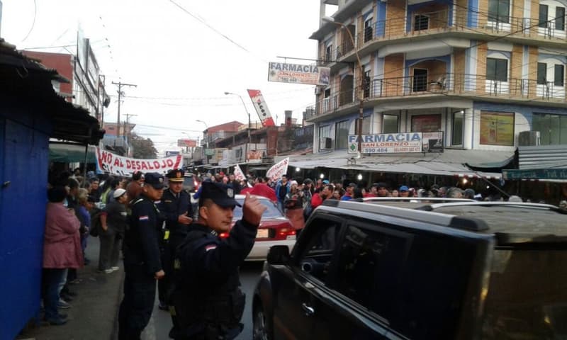 Cierre intermitente de Julia Miranda Cueto