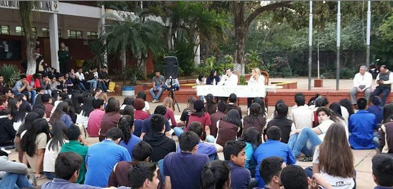 Menchi: “La voz crítica es la que no quieren que llegue a los estudiantes”