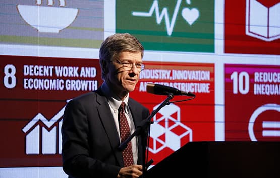 Economista reconoce compromiso de Paraguay