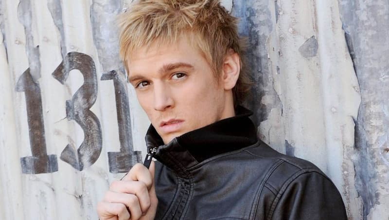 Cantante se separa de su novia tras declarar su bisexualidad