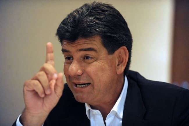 Efraín Alegre está confiado en llegar a la silla presidencial