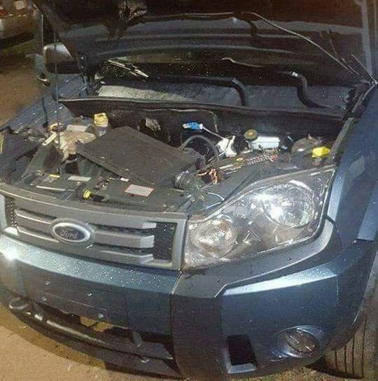 Hallan vehículo con varios kilos de marihuana