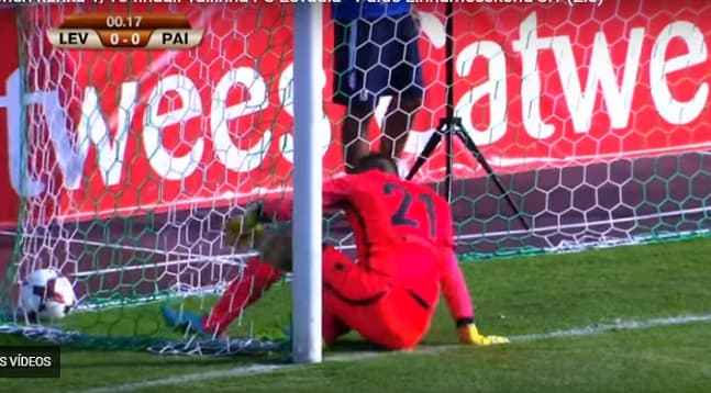 Marcan un gol a los 14 segundos sin tocar el balón