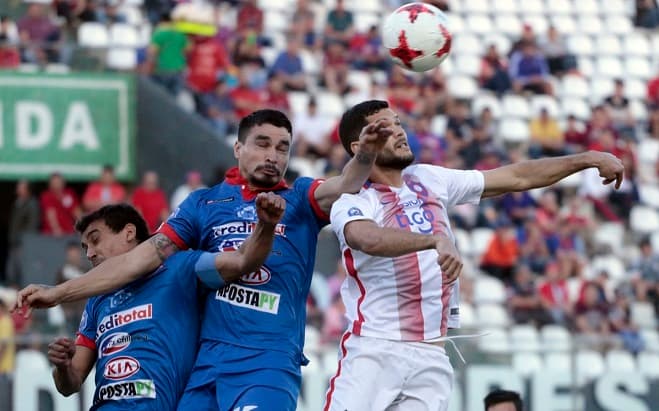 Humilde Independiente vence a un discreto Cerro