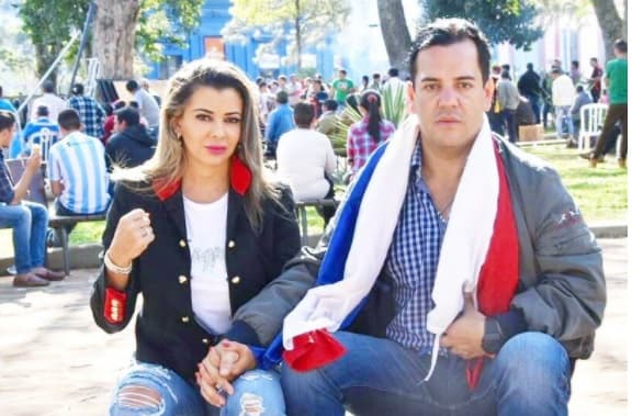 En política, la prostitución es más grande que en el modelaje