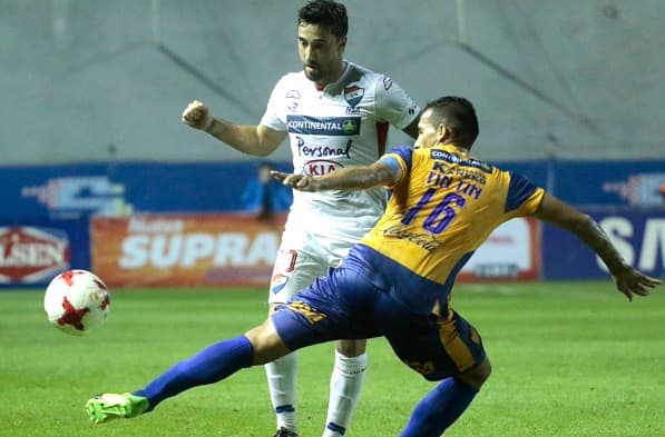 Entretenido empate entre Nacional y Luqueño