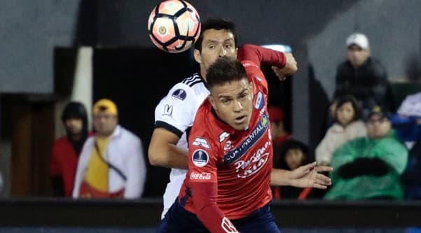 Nacional golpea a Olimpia y lo elimina