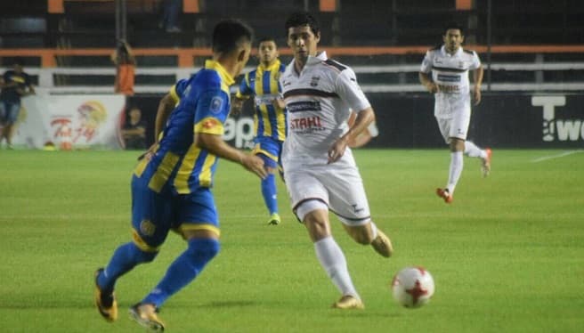 El puntero resigna un empate en casa