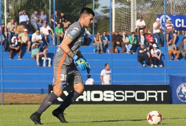 Rojas salva de la derrota a Nacional