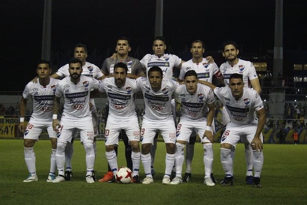 Nacional recibe a Estudiantes de La Plata