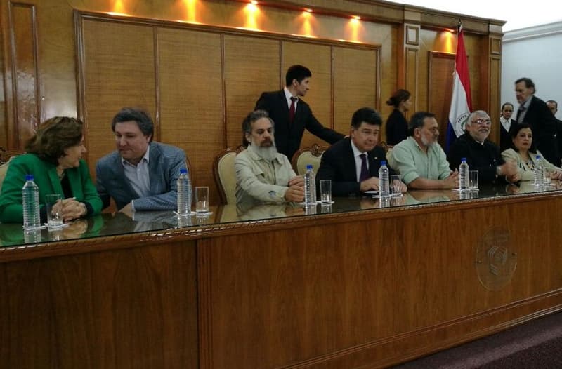 Frente Guasu y PLRA inscriben alianza ante el TSJE