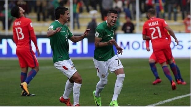 Bolivia vence a Chile y aumenta ilusión albirroja