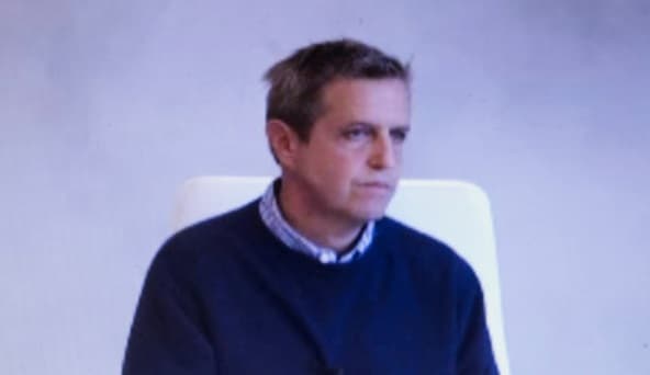 Cartes, envuelto en trama de corrupción y tráfico de cigarrillos