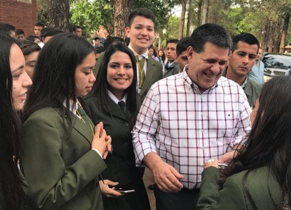 Cartes sobre toma de colegios: “Efraín y sus payasos” ofrecen violencia