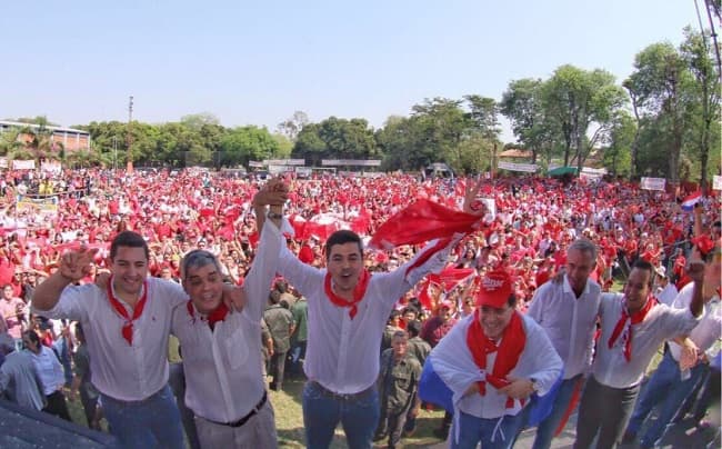 Cartes realiza proselitismo a través de sus páginas sociales