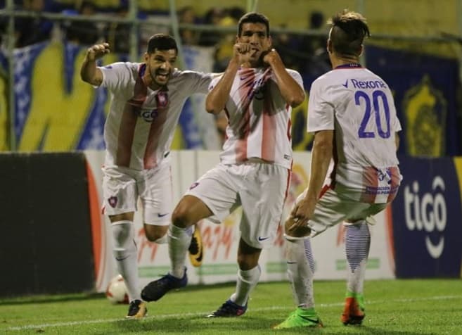 Cerro da vuelta el marcador a lo “Ciclón”