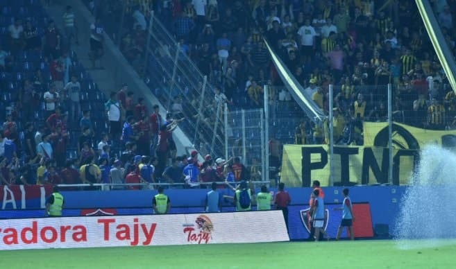 Hinchada de Guaraní pide perdón por incidentes en la Nueva Olla