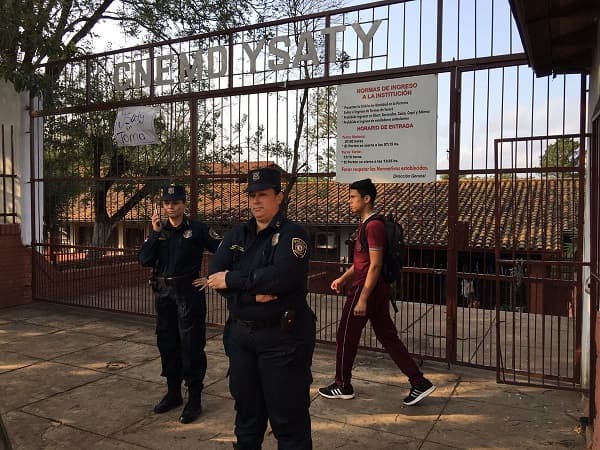 Levantan toma del colegio Ysaty