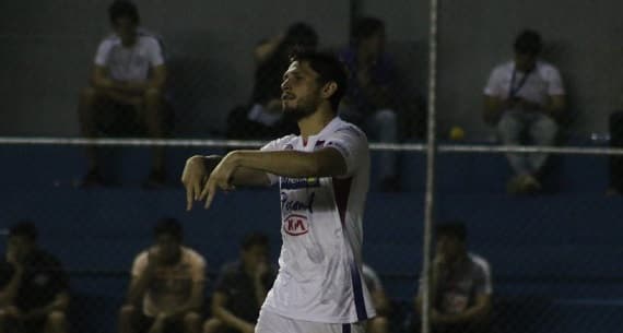 Nacional vence en casa a Libertad