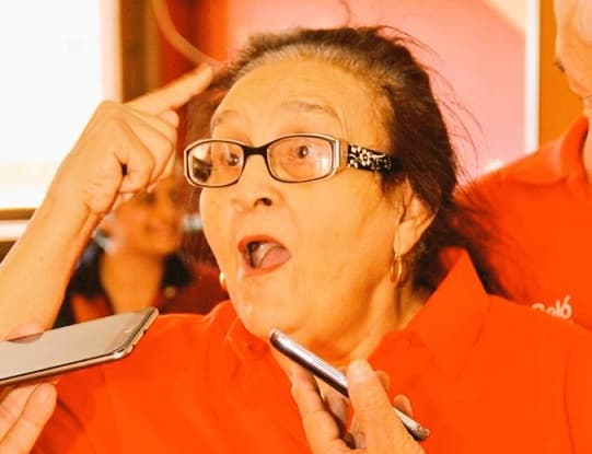 Ña Deló: Si Santi entrega “a primera hora” la plata tendrá votos