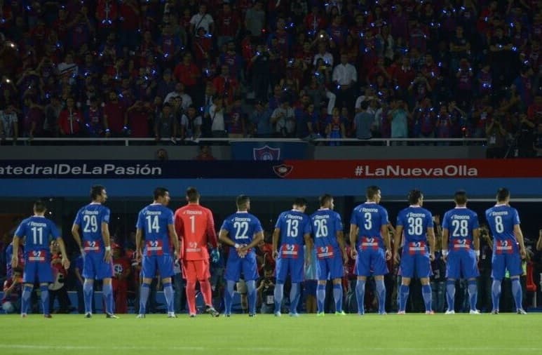 Cerro devuelve importe de entradas