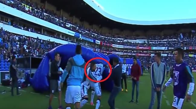 Furioso “Pájaro” Benítez, a los golpes con un compañero