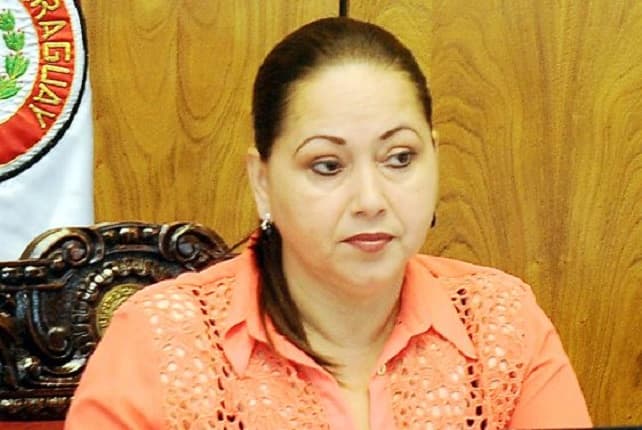 Denuncian a hijo de diputada